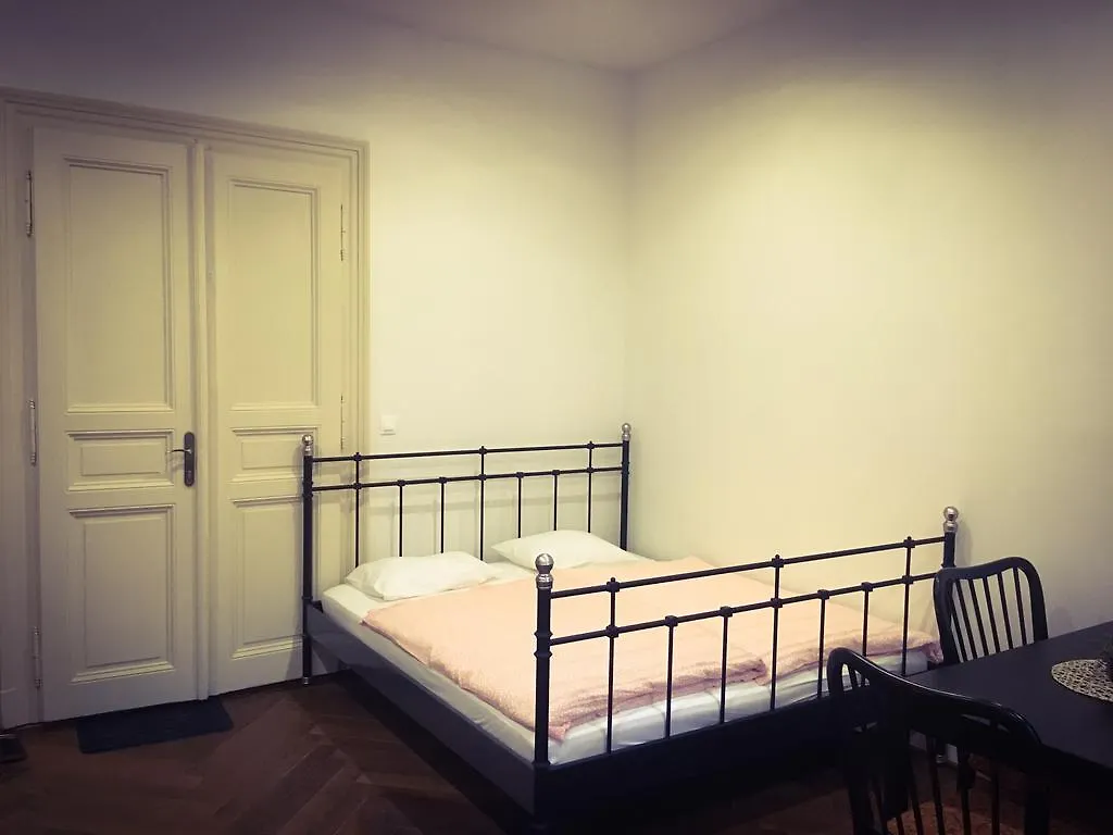 Krizikova Apartments Prag